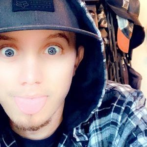 Meet your Posher, Ethan